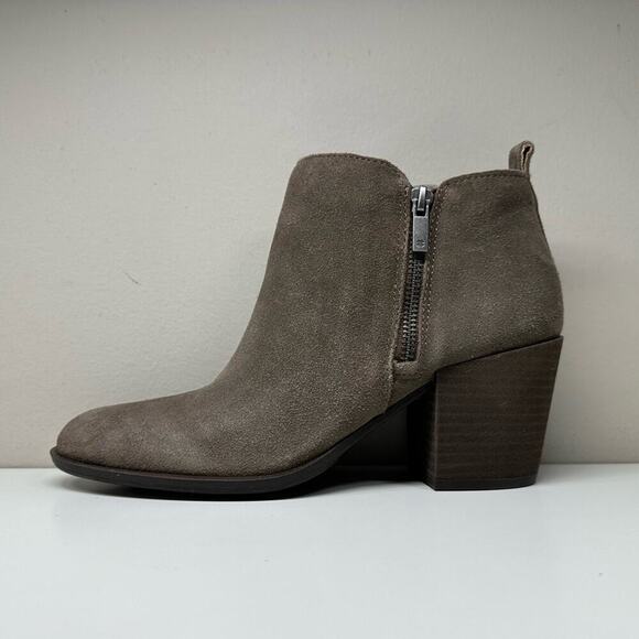 NWOB | Lucky Brand | Basel Suede Flat Bootie | Light Brown | Size 8.5 - Picture 2 of 16